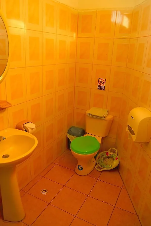 Tintorera Guest House Puerto Ayora  Apartment