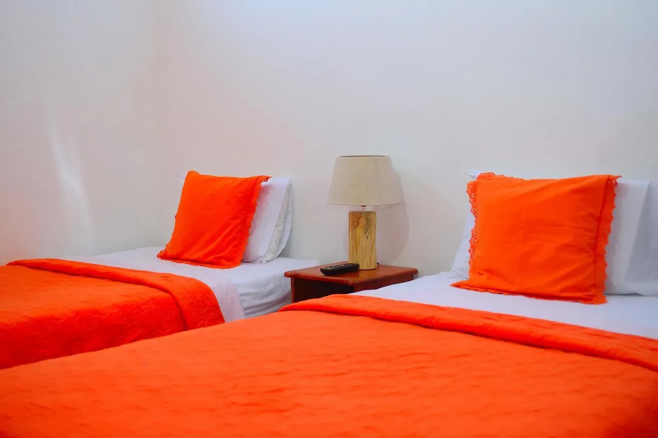 Tintorera Guest House Puerto Ayora