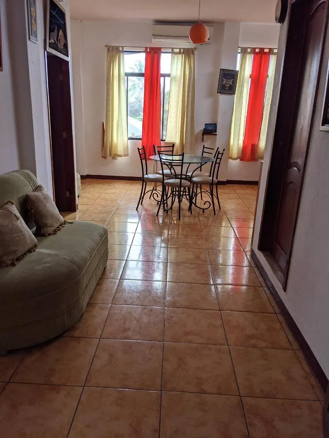 Tintorera Guest House Puerto Ayora  Apartment